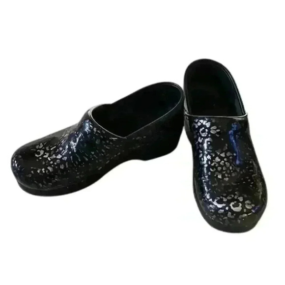 Dansko Black and Silver Patent Leather Clogs Women's size 38 / 7.5 - Picture 1 of 9